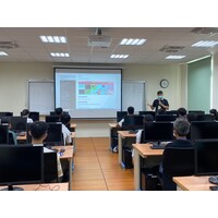 MeowBit喵比特​
从游戏学程式设计研习课
虎科大-跨领域实作馆数码逻辑实验室(BCB0305)

109年8月25日