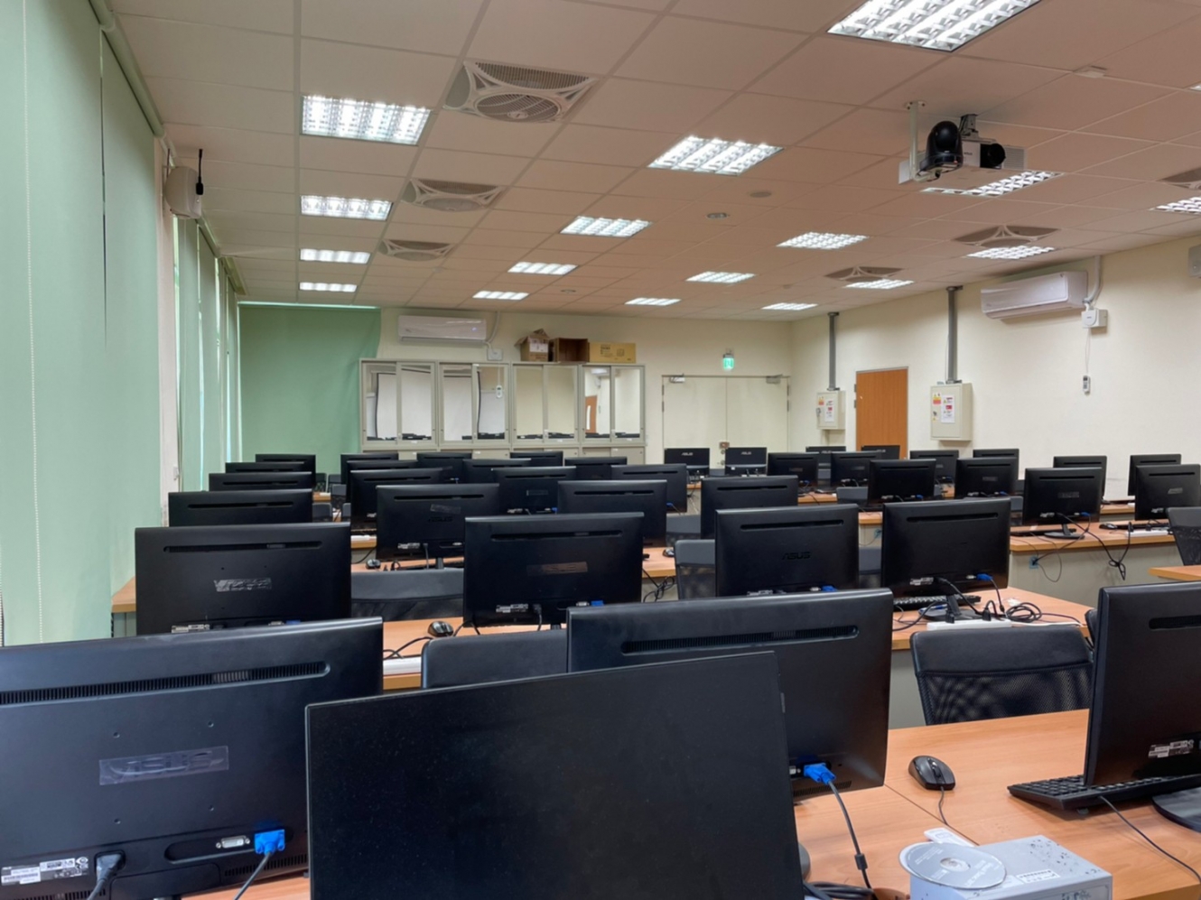 305教室照片