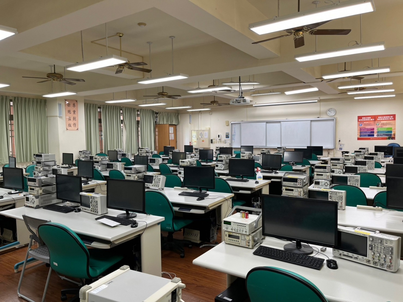 501教室照片