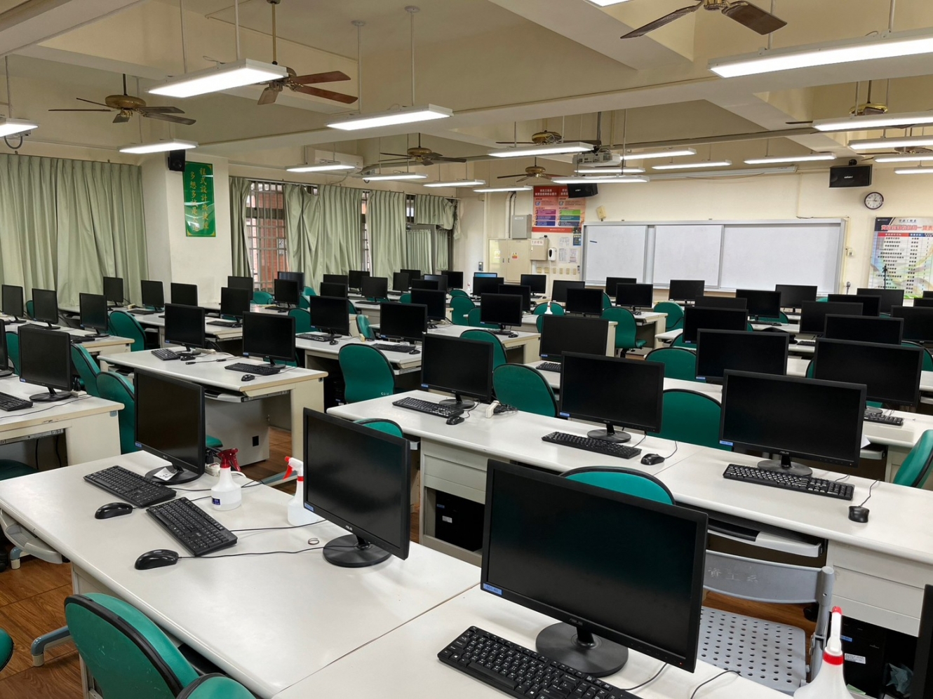 601教室照片