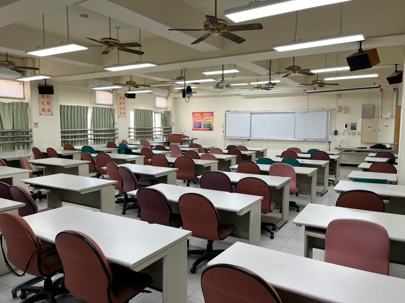 614教室照片