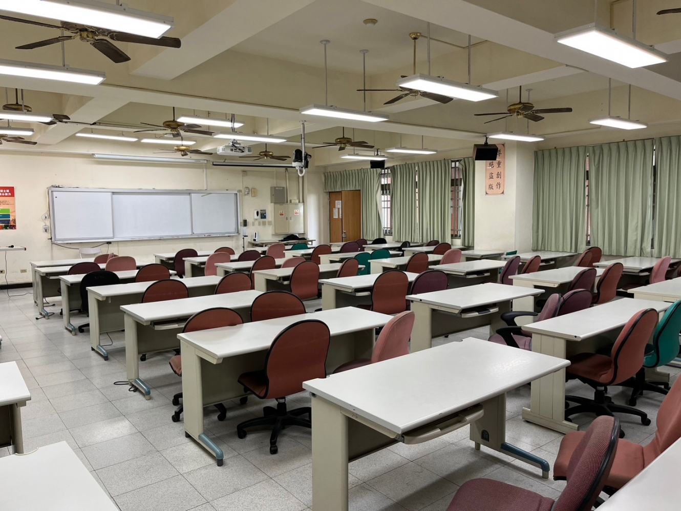 614教室照片